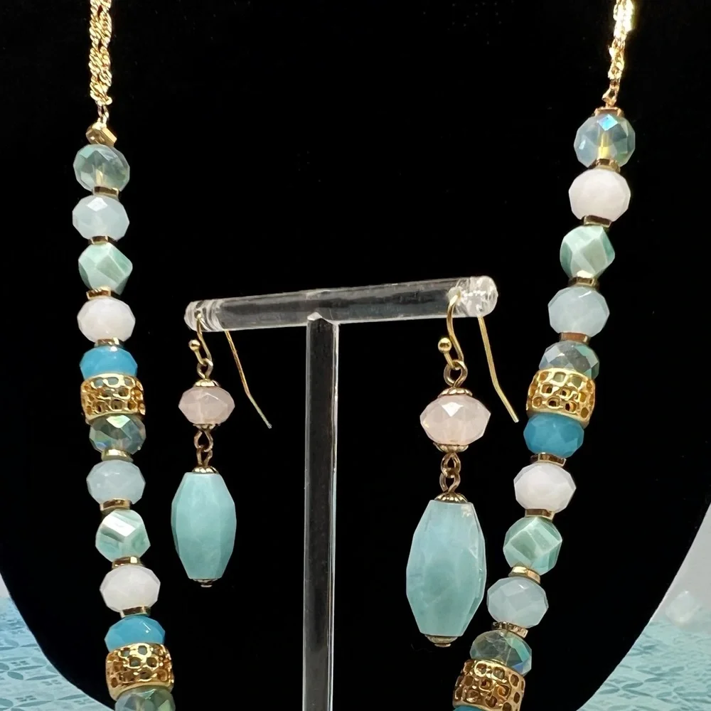Vintage Seaside Blue Tassel Beaded Necklace - Picture 4 of 5